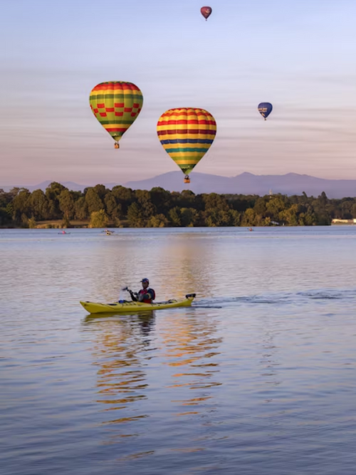 Canberra | Midnight Hotel