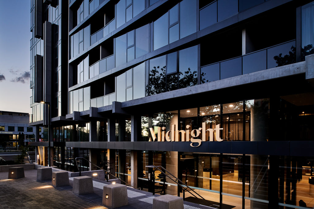 Canberra | Midnight Hotel